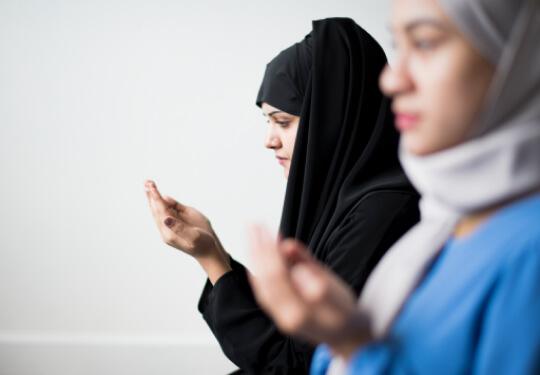 Zainab H. – Paris, France